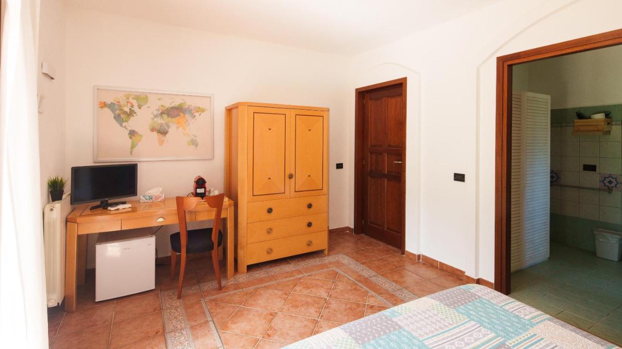 Welcomely - Affittacamere Insula Olbia Exterior foto